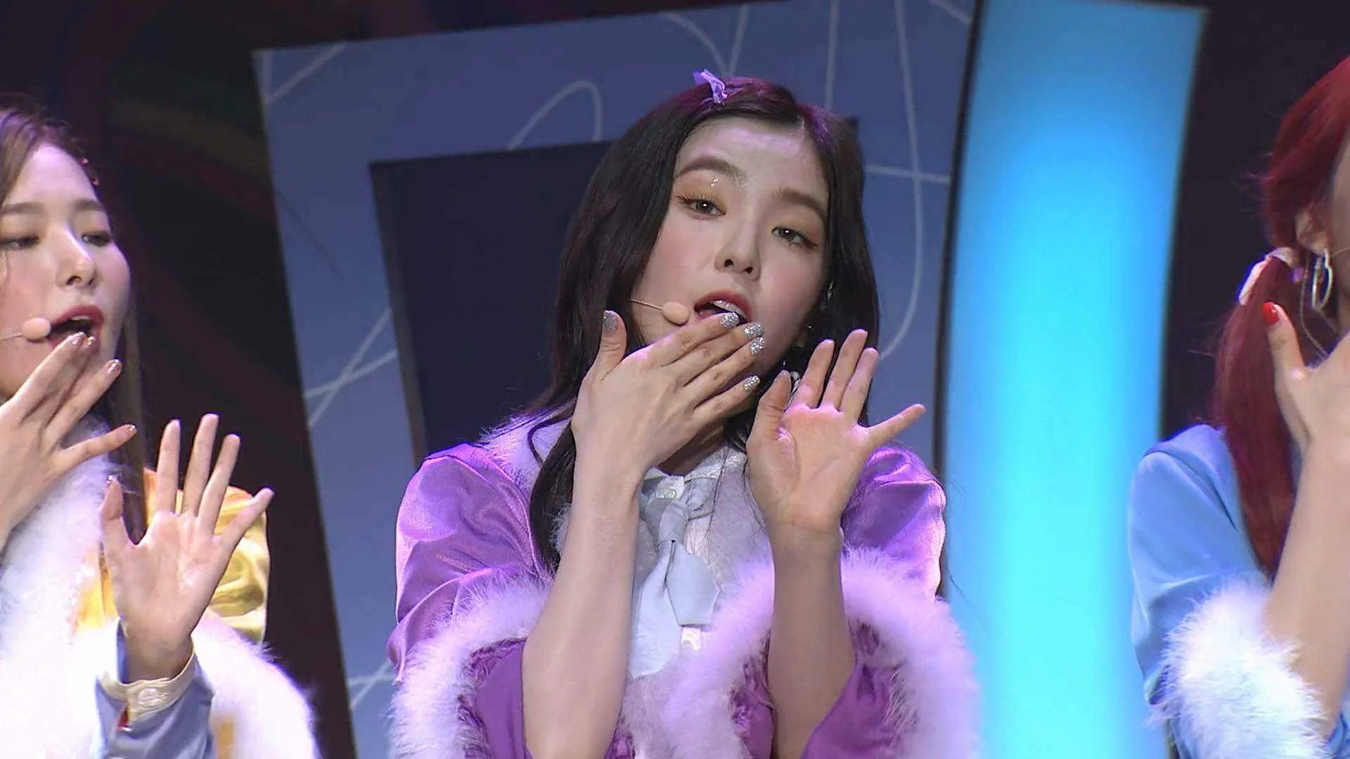 [DVD] Red Velvet - First Concert "Red Room" SEOUL [Kihno][MP4 1080p]