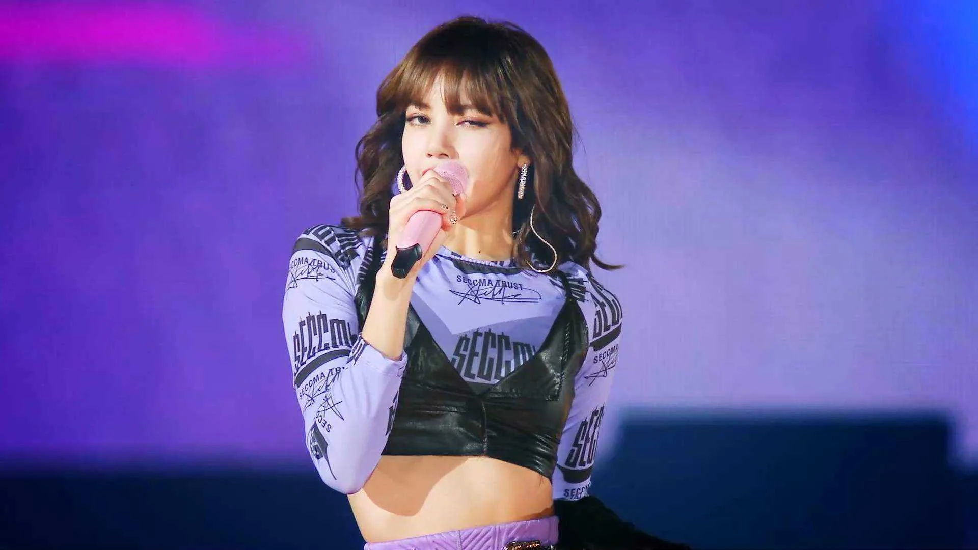 Live Performance.mkv_20210506_153021.435.webp