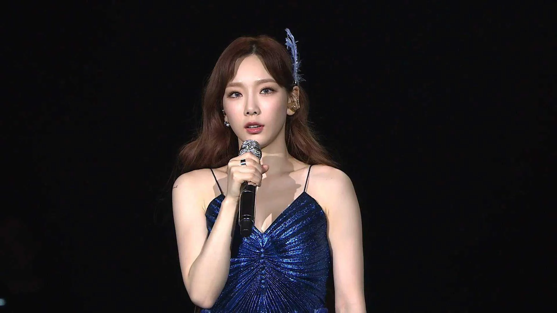 Taeyeon 'The Unseen' Concert.mp4_20210510_164545.350.webp