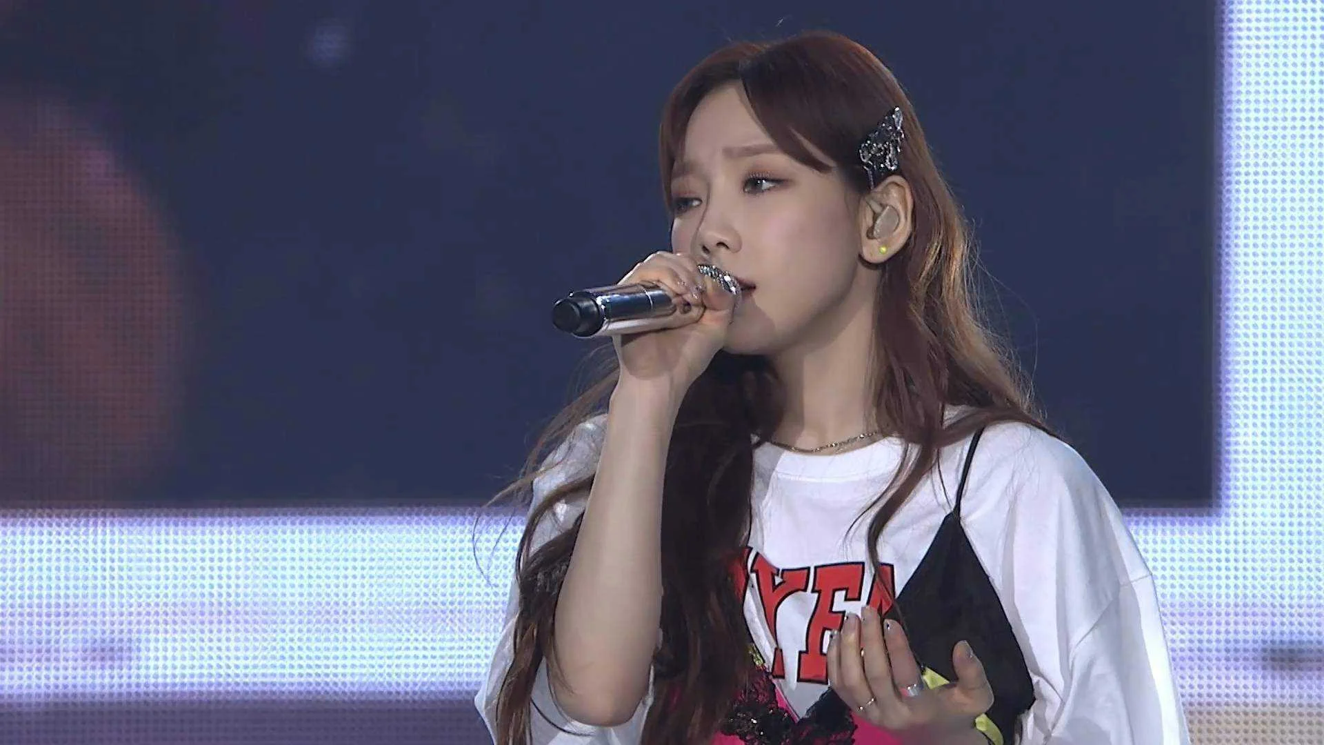Taeyeon 'The Unseen' Concert.mp4_20210510_164955.629.webp