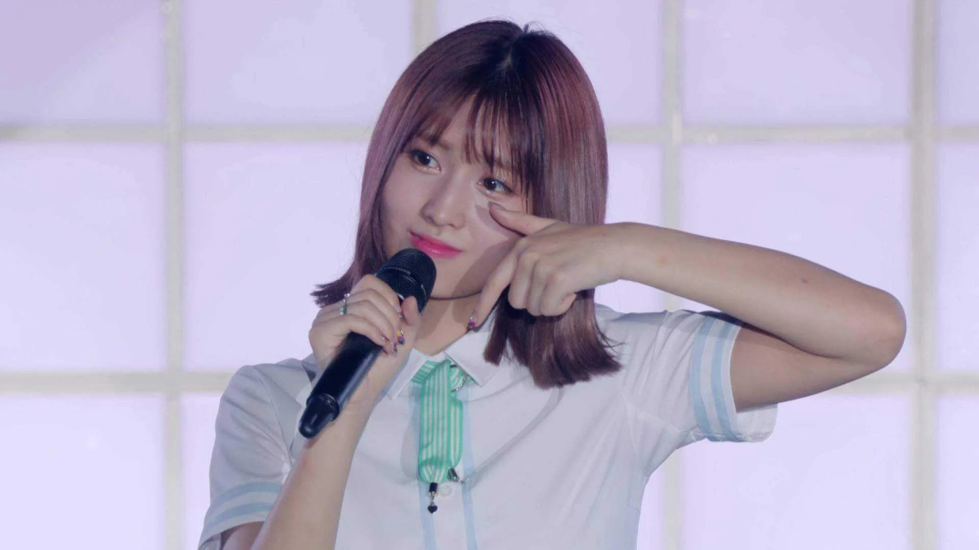 Twice - Debut Showcase - Touchdown in Japan.mkv_20210512_180021.298.webp