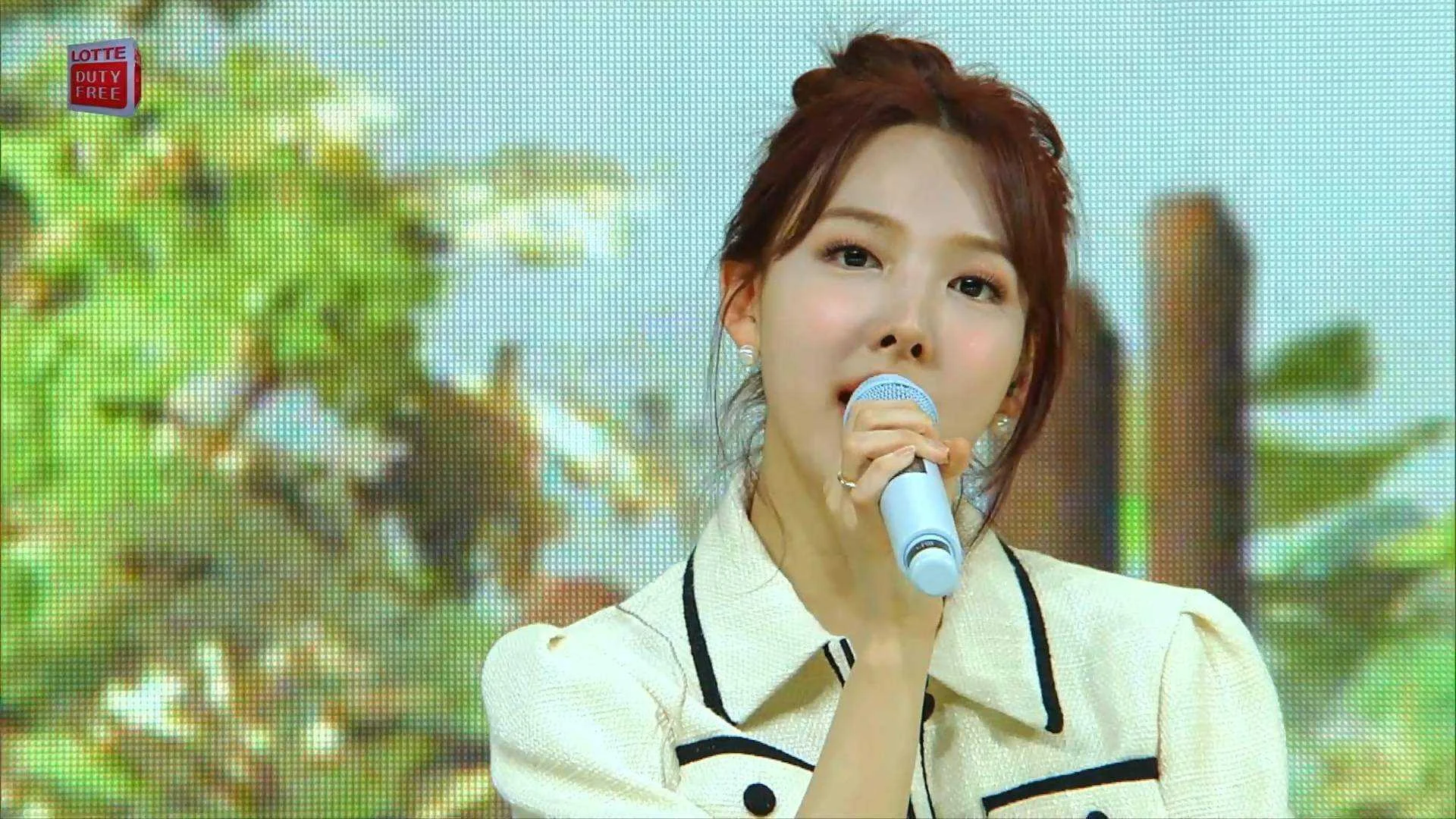 210516.LDF.CONCERT.FULL.ENGSUB.1080p.tupaxman.ts_20210516_223946.909.webp