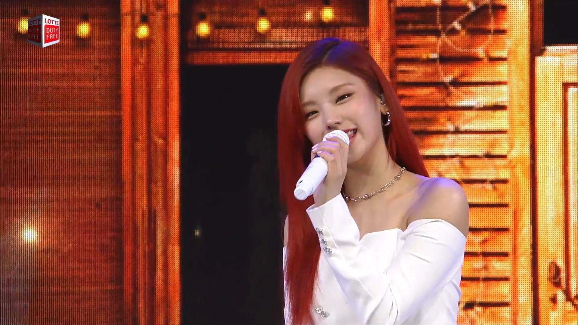 210516.LDF.CONCERT.FULL.ENGSUB.1080p.tupaxman.ts_20210516_223750.464.webp