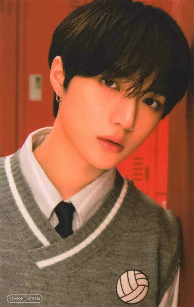 YEONJUN & BEOMGYU (TXT) PHOTOCARDS