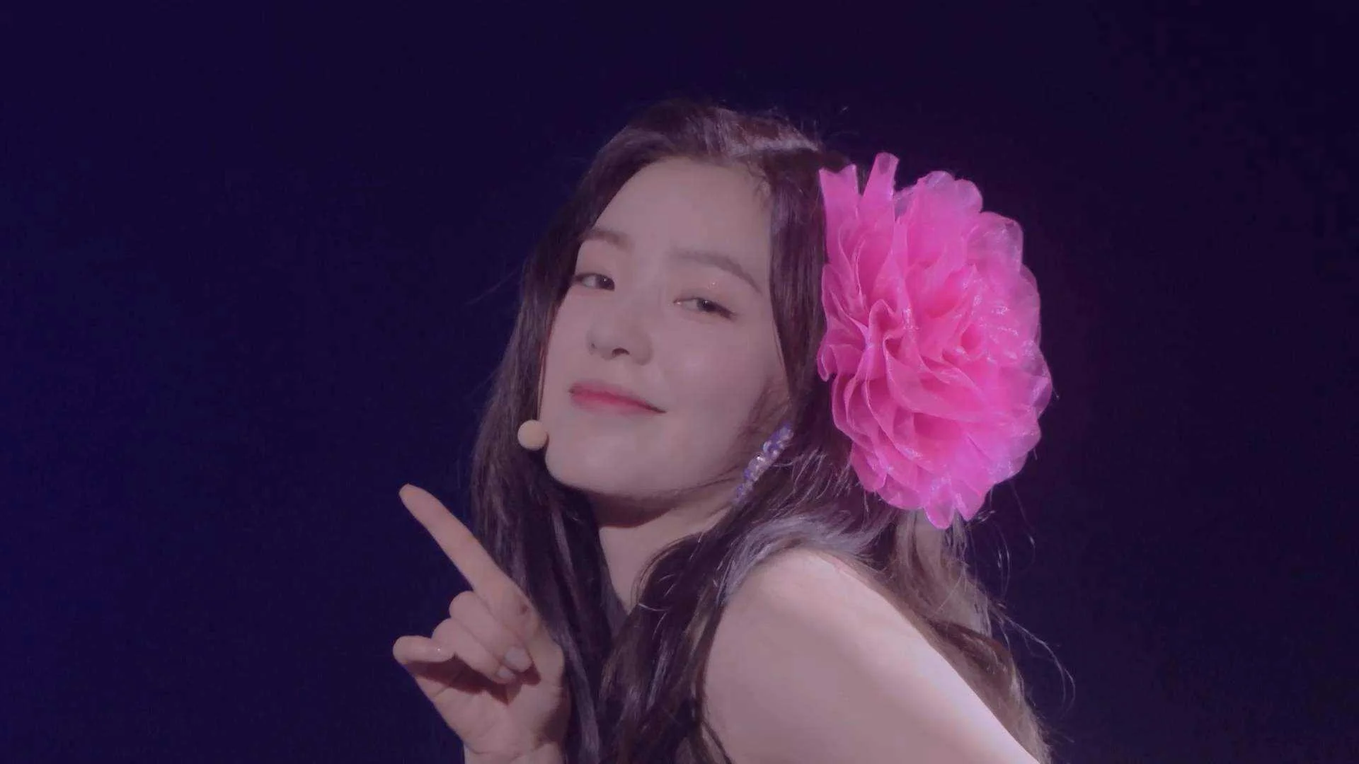 Red Velvet - 2nd Concert 'REDMARE' In Japan.mkv_20210518_152411.742.webp
