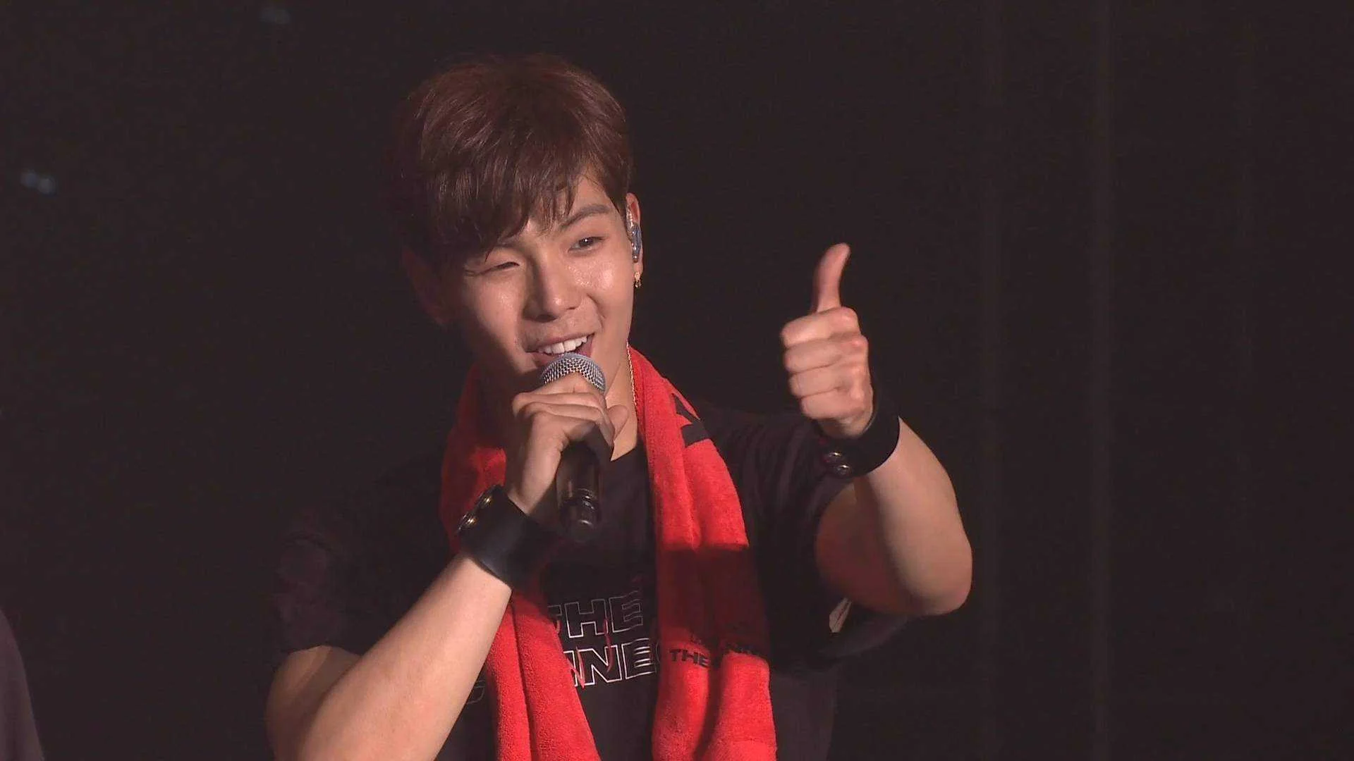 2018 Monsta X World Tour - 'The Connect' In Seoul.mp4_20210518_165742.805.webp