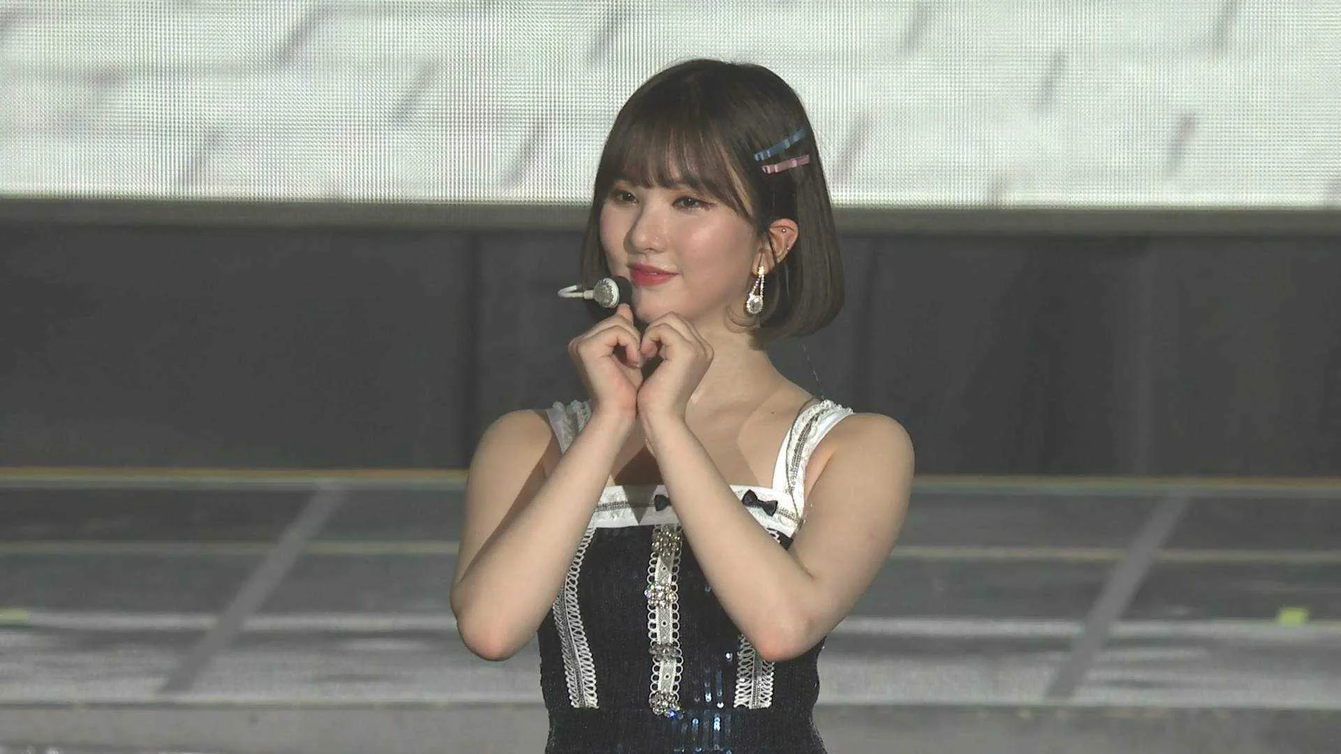 [DVD] GFRIEND - Encore Concert 2018 Season Of GFRIEND [MKV 1080p]