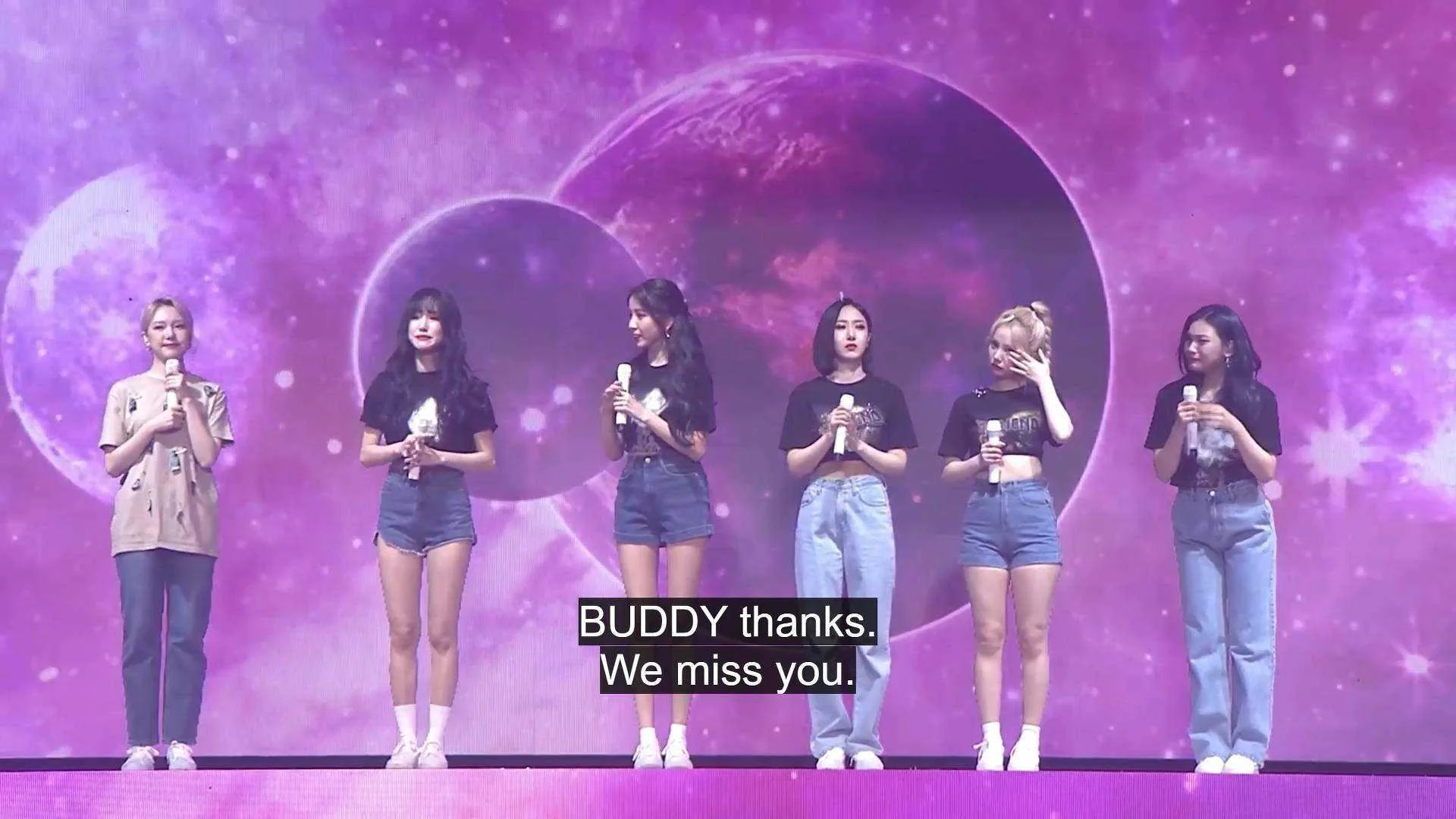 2020 GFRIEND ONLINE CONCERT [GFRIEND C_ON].mp4_20210522_111100.099.webp
