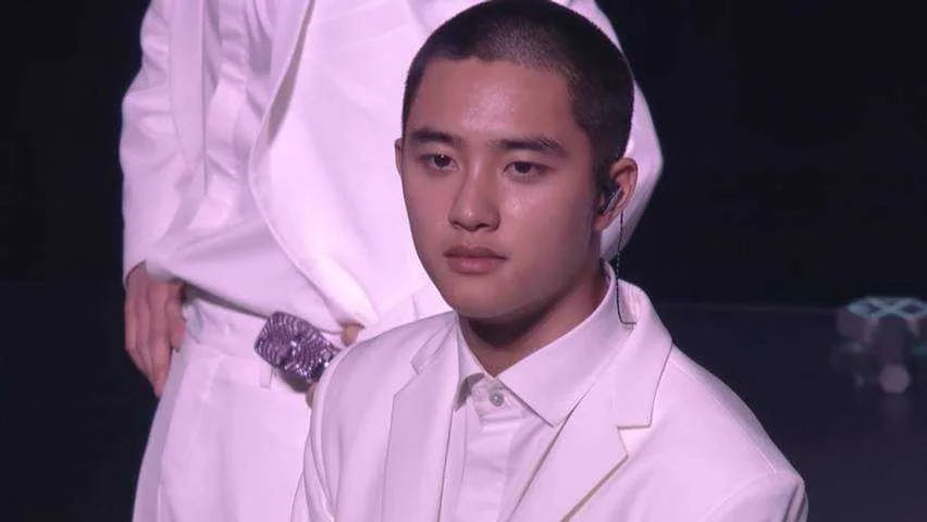 EXO_4_The_ElyXiOn_Disc01.mkv_20210531_130108.920.webp
