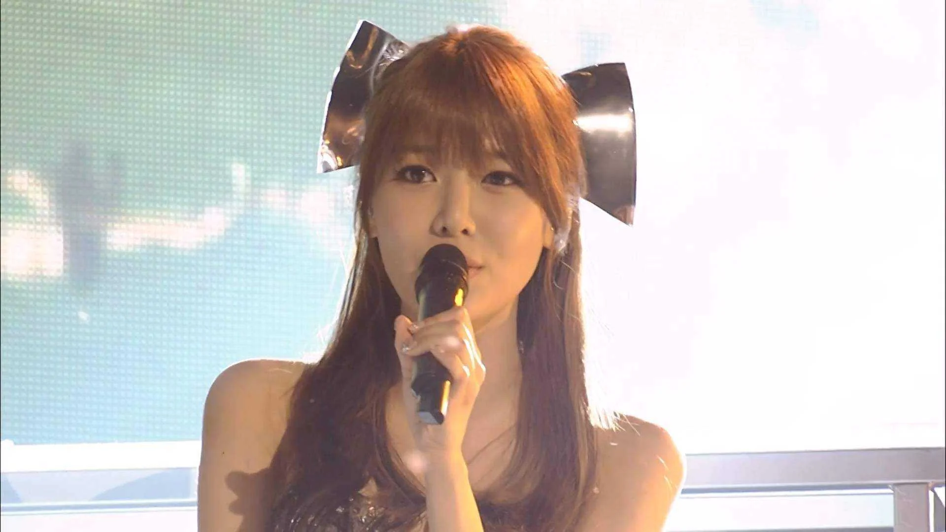 Girls Generation 2nd Japan Tour Girls&Peace Bluray Concert.mkv_20210604_145703.993.webp