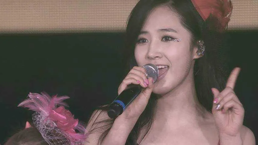 - GIRLS' GENERATION World Tour ~Girls & Peace~ in Seoul Part2.mkv_20210604_142330.219.webp