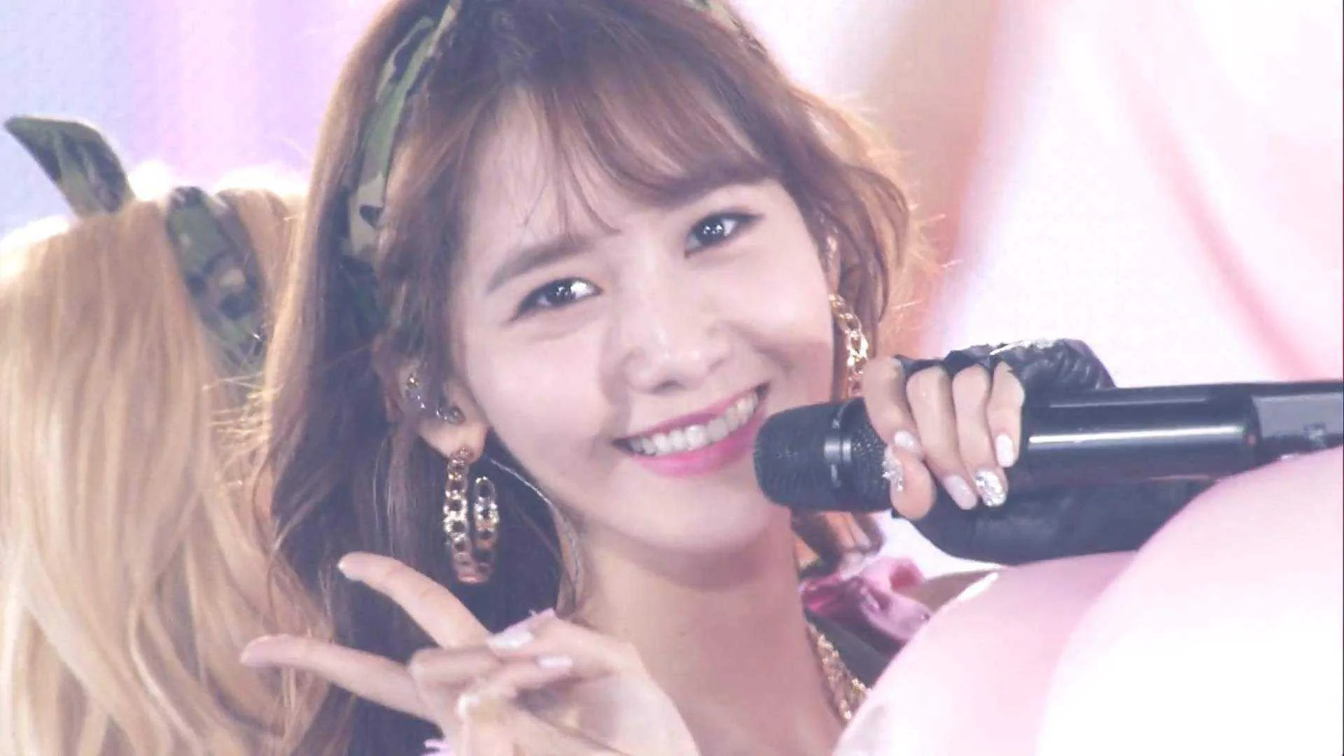 [DVD] Girls' Generation - The Best Live at Tokyo Dome [MKV 1080p]