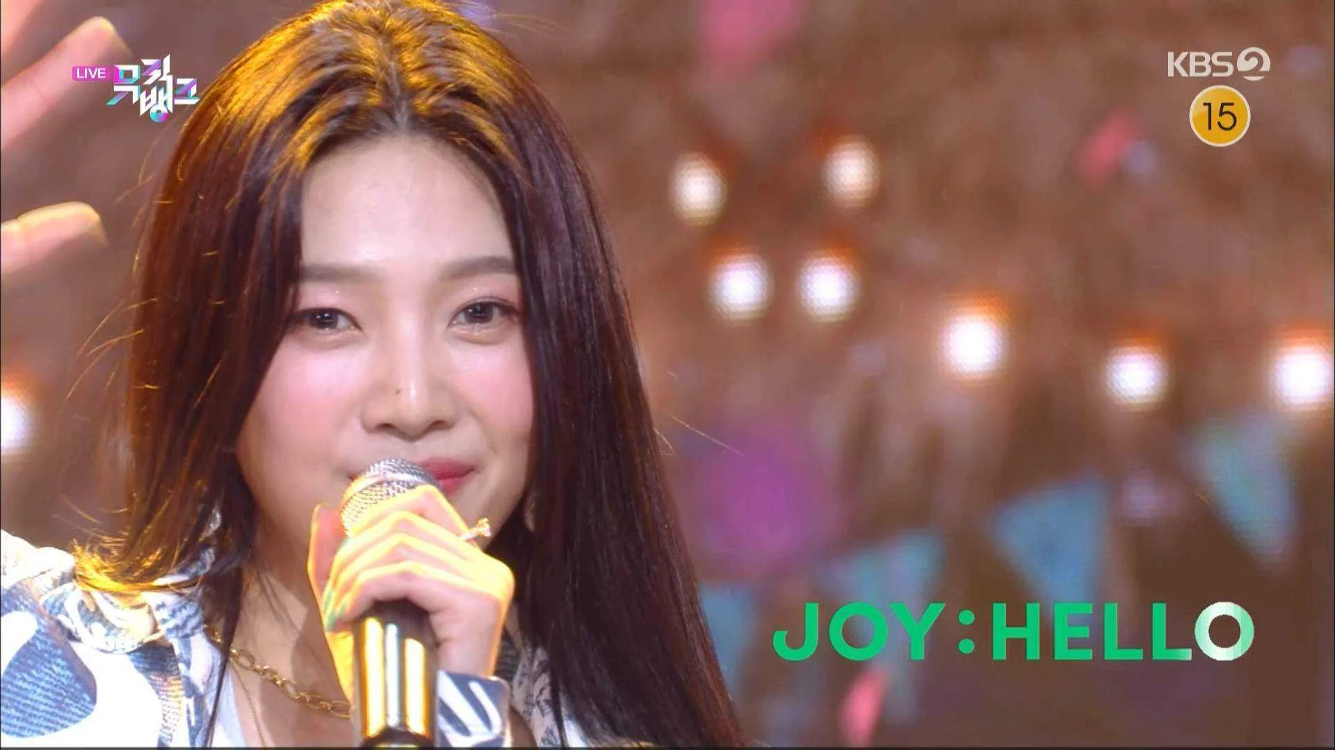 Music.Bank.E1076.210604.1080i.IPTV.H264-JPS.ts_20210604_201925.875.webp