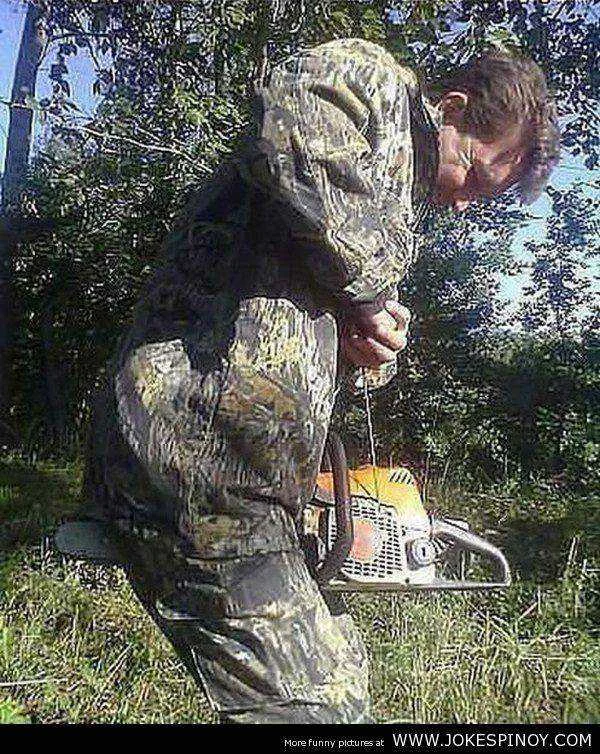 Something wrong with my chainsaw.webp