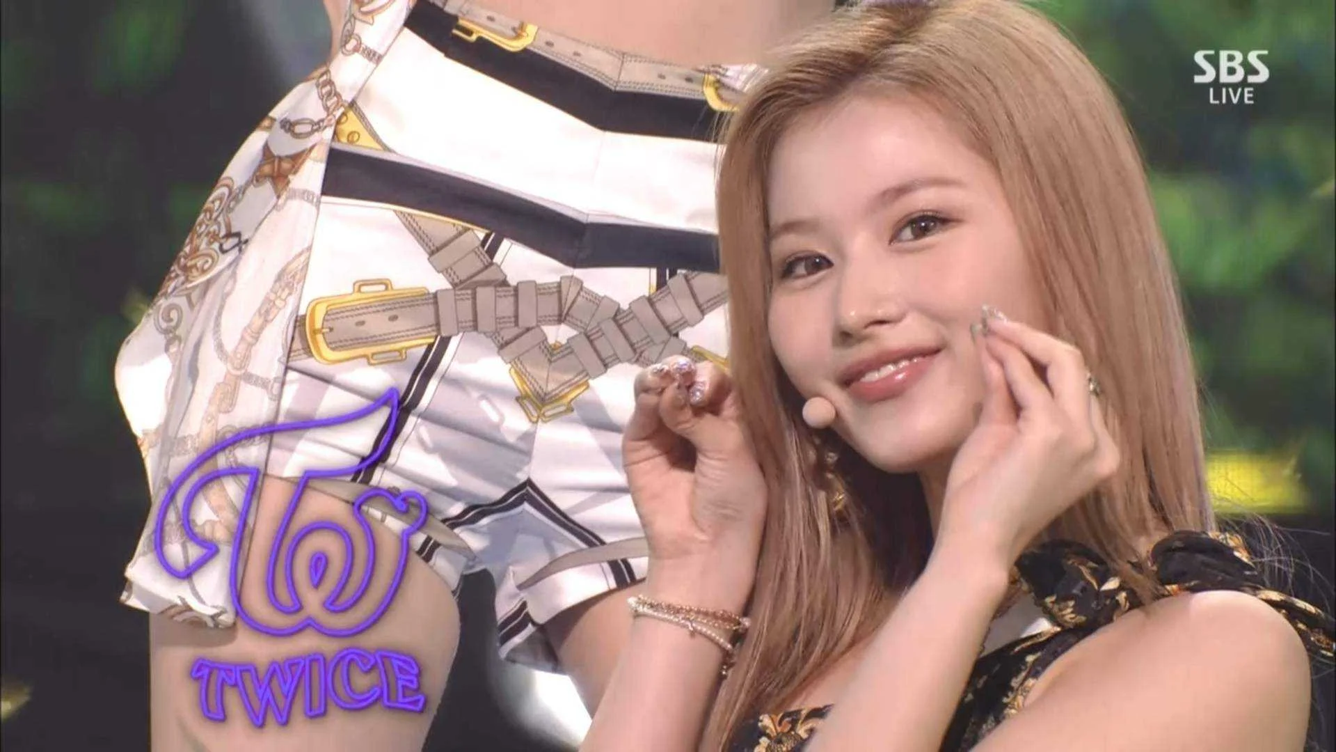 [TV-Music] Inkigayo (TWICE/TXT/BRAVE GIRLS/etc.)- 2021.06.20 [1080i]