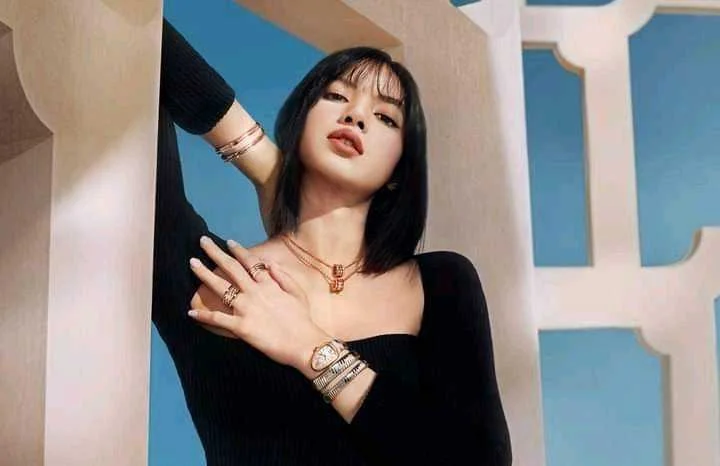 Lisa Manoban (Bvlgari)