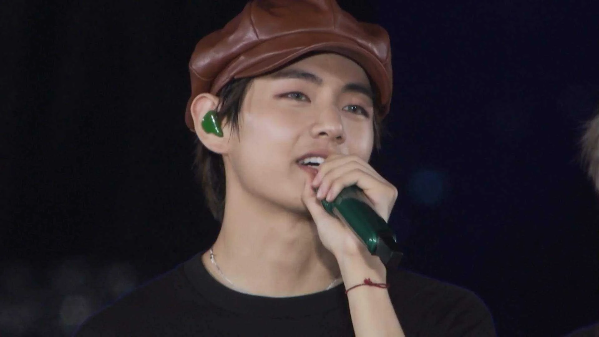 BTS World Tour Love Yourself Speak Yourself Japan Part 2 (Making).mkv_20210625_120905.557.jpg