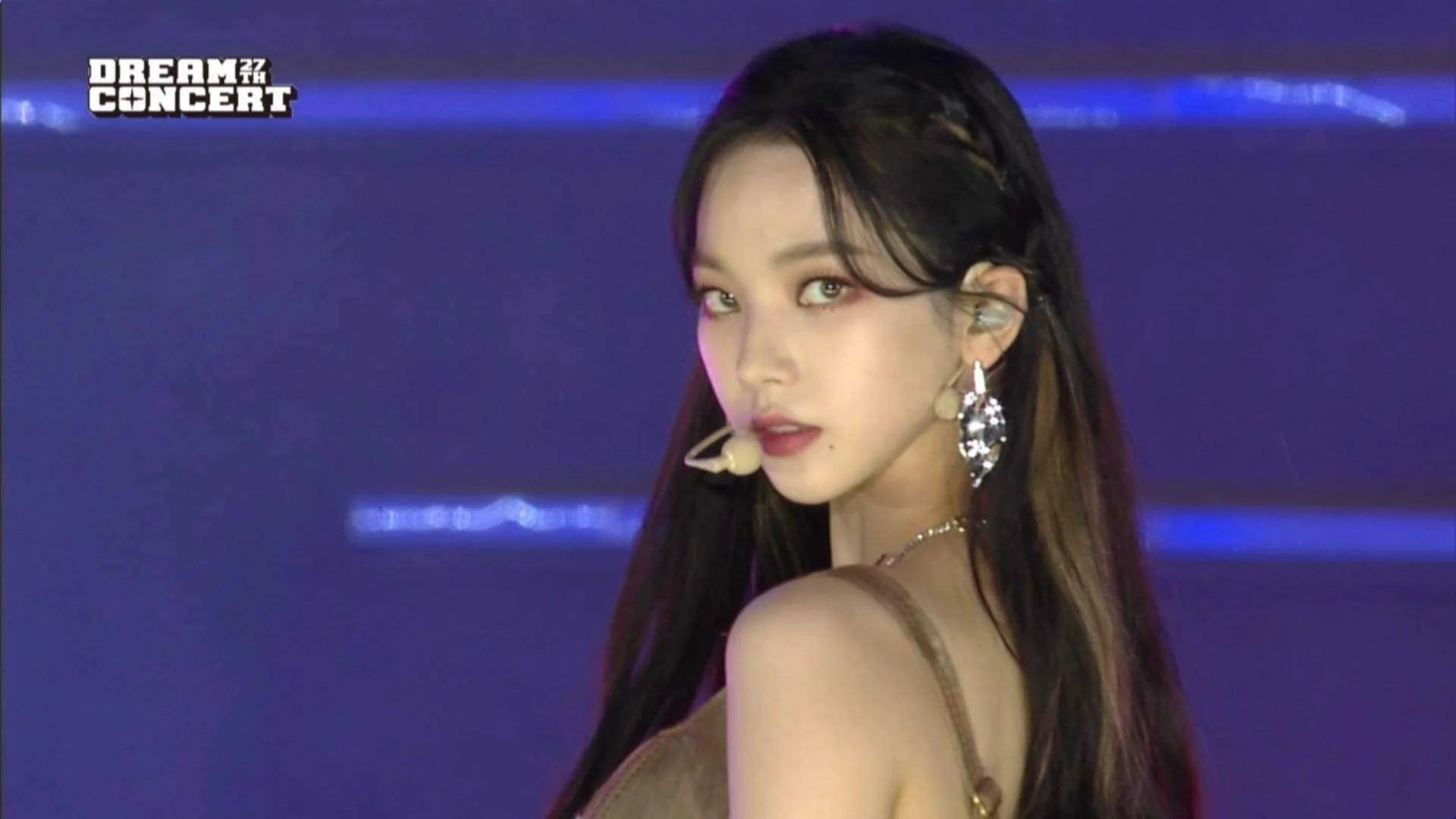 제27회드림콘서트.DreamConcert.210626.1080p.WEBRip.H264.AAC-002.ts_20210628_113719.493.jpg