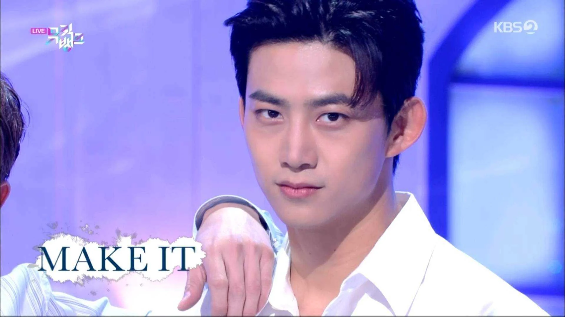 Music.Bank.E1080.210702.1080i.IPTV.H264-JPS.ts_20210702_201235.265.webp