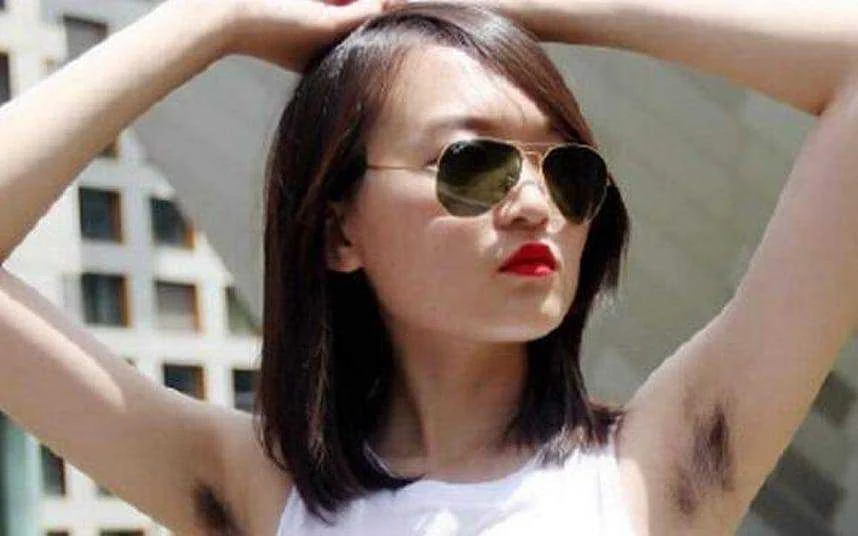 china_hair_armpit_3351447k.webp