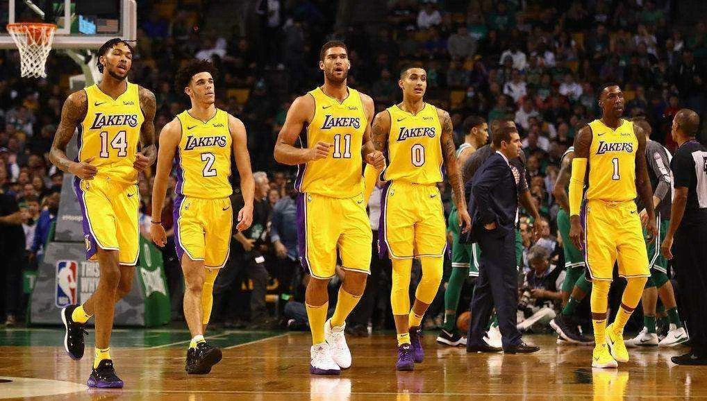 Kyle-Kuzma-Kentavious-Caldwell-Pope-e1511758944183.webp