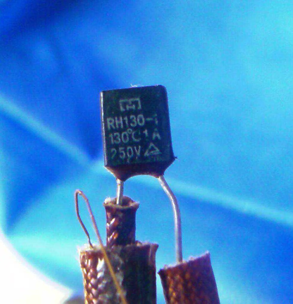 FZX0OEYGJ7MLWVC.LARGE.webp
