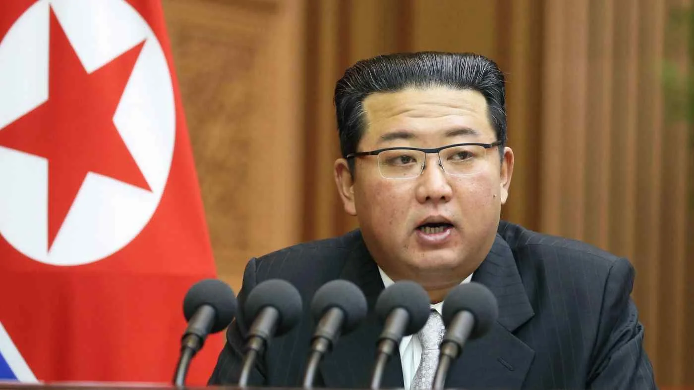Kim Jong Un seeks to split Seoul and US with hotline offer