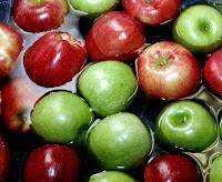 bobbing-for-apples.webp