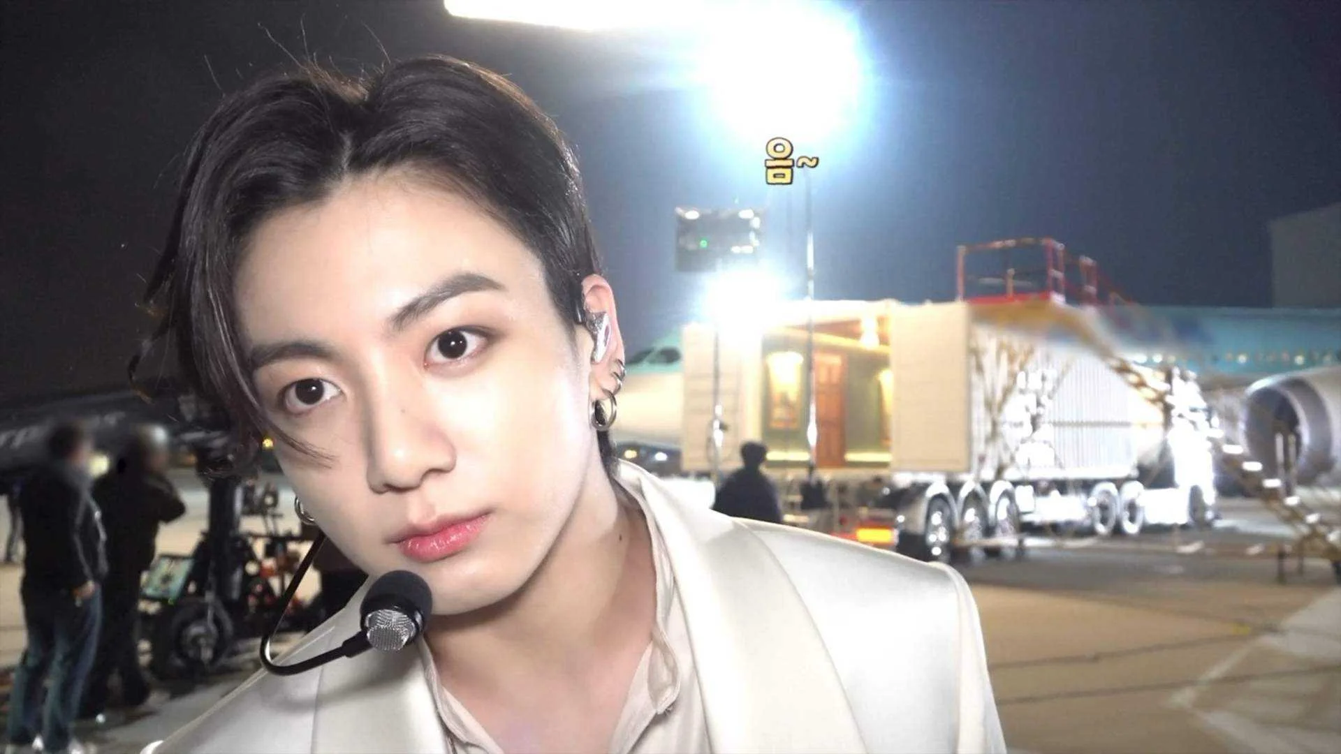 Bts Memories Of 2020 Disc05 T02-1.mkv_20211019_140934.592.webp