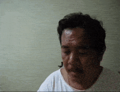 AmusedGroundedClownanemonefish-max-1mb.gif