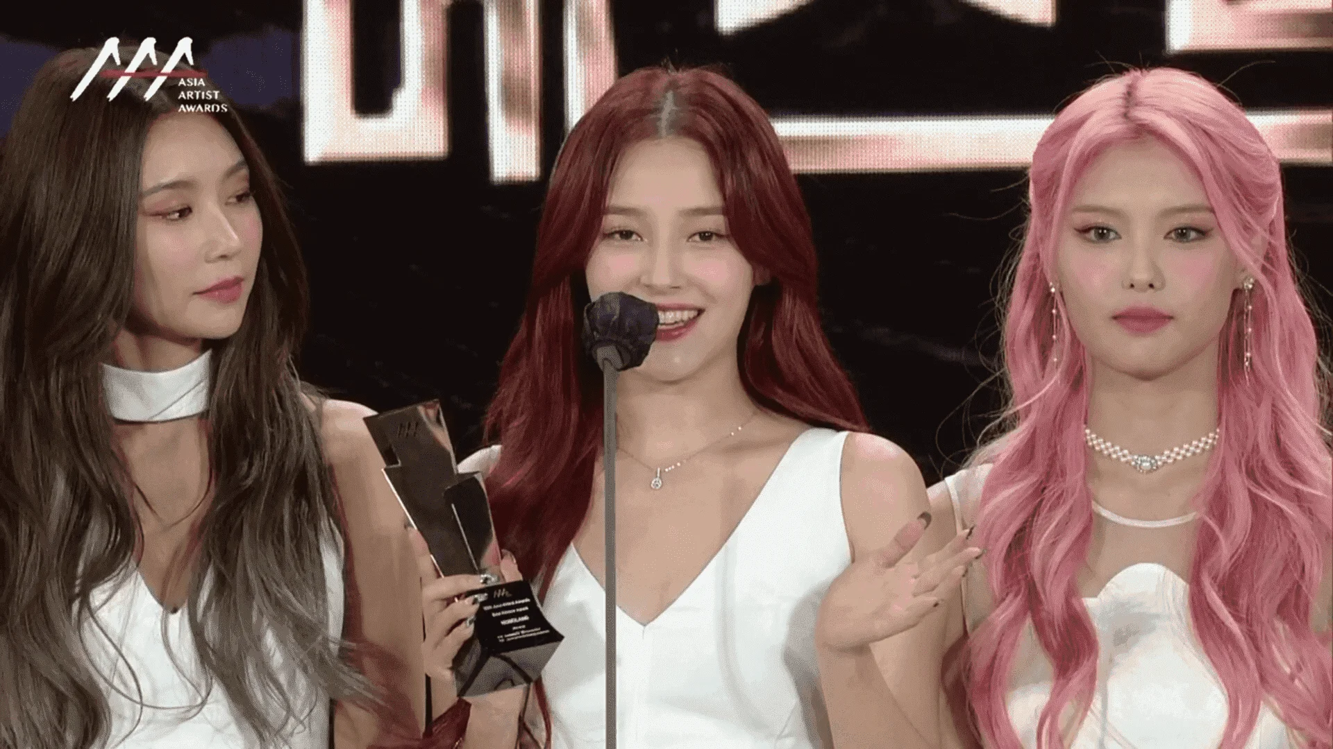 2021 Asia Artist Awards 211202 1080p REPLAY WEB-DL H264-champ.k24.ts_20211204_174732.009.webp