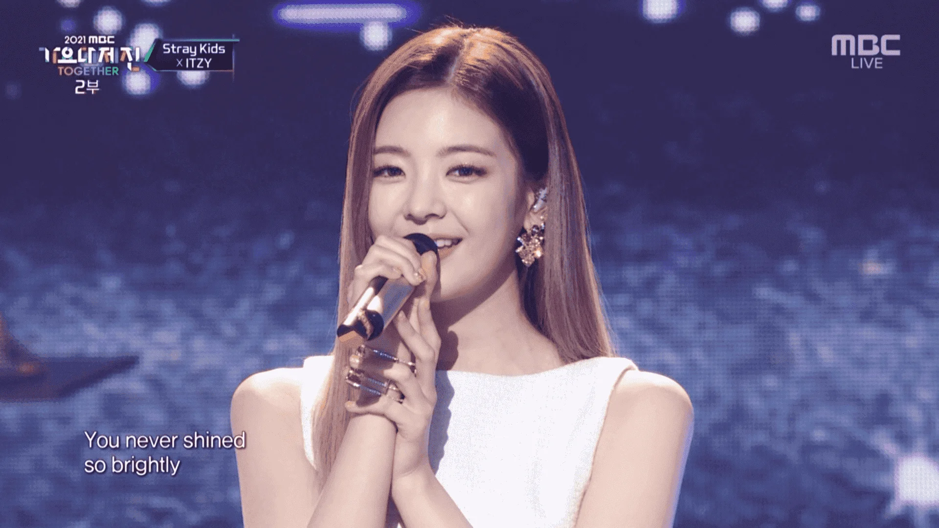 211231.2021 MBC 가요대제전.1080i.HDTV.MPEG2.AC3-kresbayyy.ts_20220101_120440.049.webp