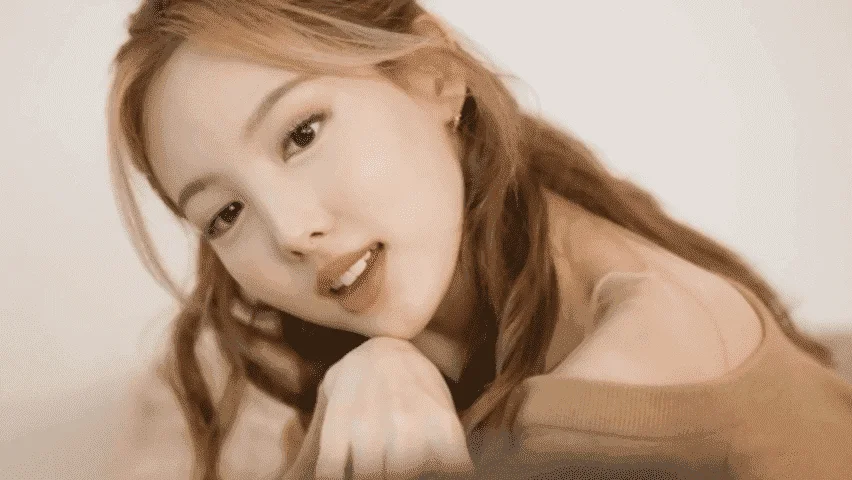 [DVD] TWICE 2022 SEASON'S GREETINGS [LETTERS TO YOU]