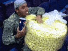 popcorn-eating.gif