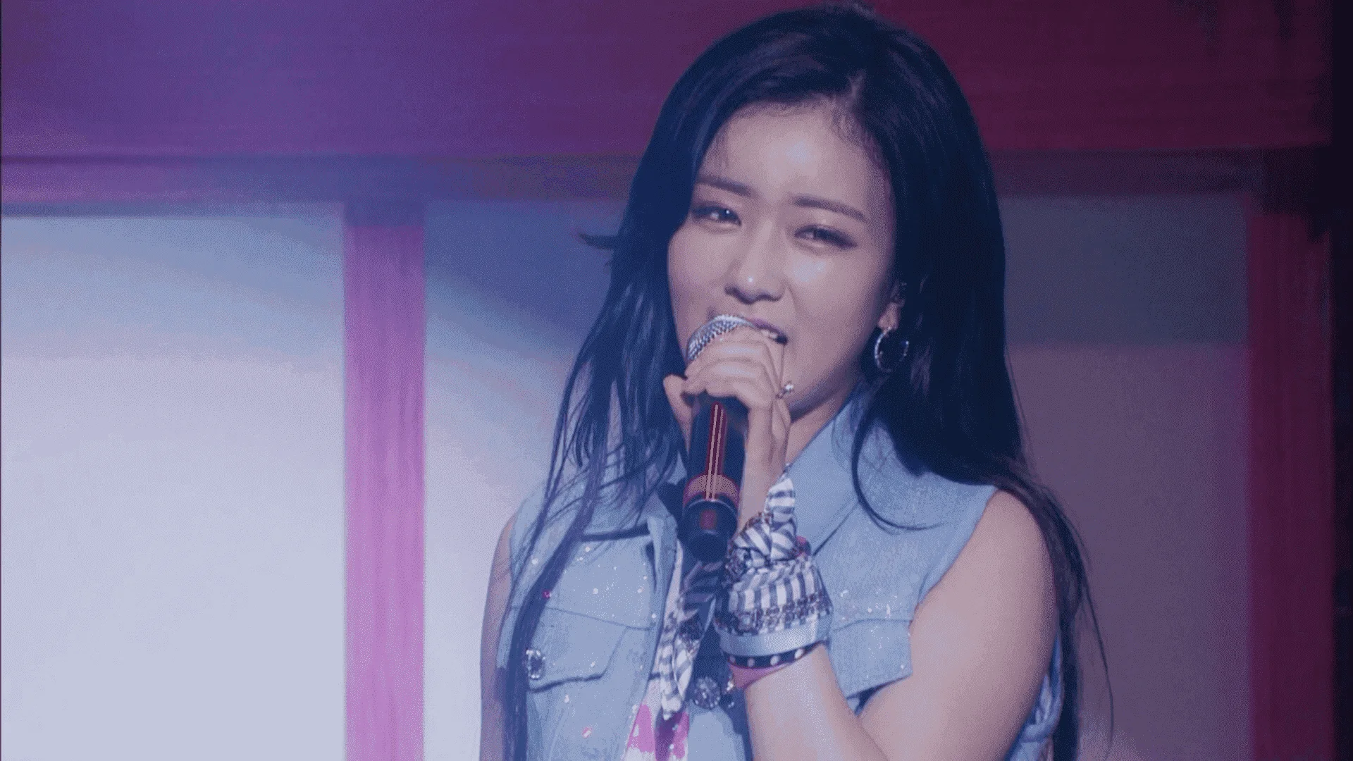 Apink 2nd LIVE TOUR 2016~PINK SUMMER~_t05.mkv_20220202_204740.416.webp