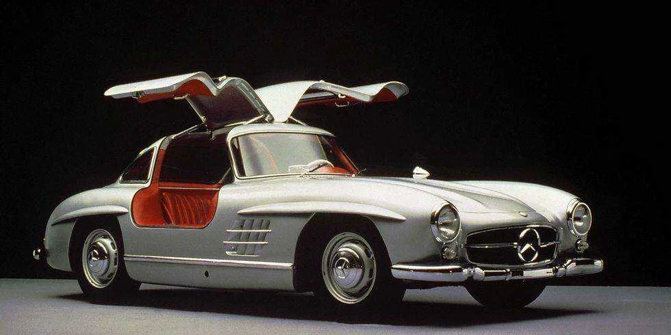 landscape-1459816624-1954-mercedes-300sl-gullwing-a.webp