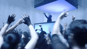 200-gif.3258373