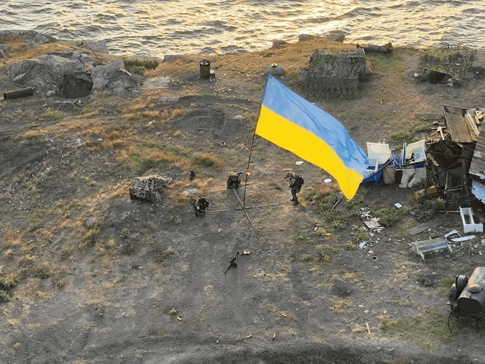 KIEV LAUNCHED MEDIA BATTLE FOR ZMEINY ISLAND AND LOST