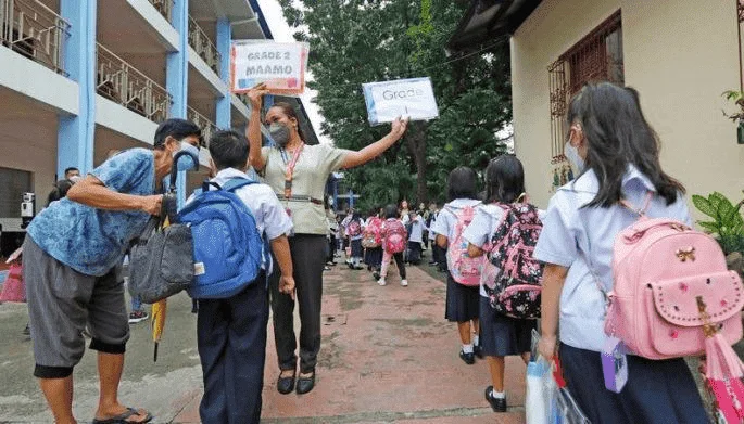 Public school teachers to get P1,000 incentive