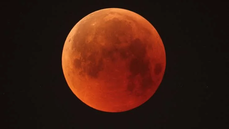 Maximum Lunar Eclipse