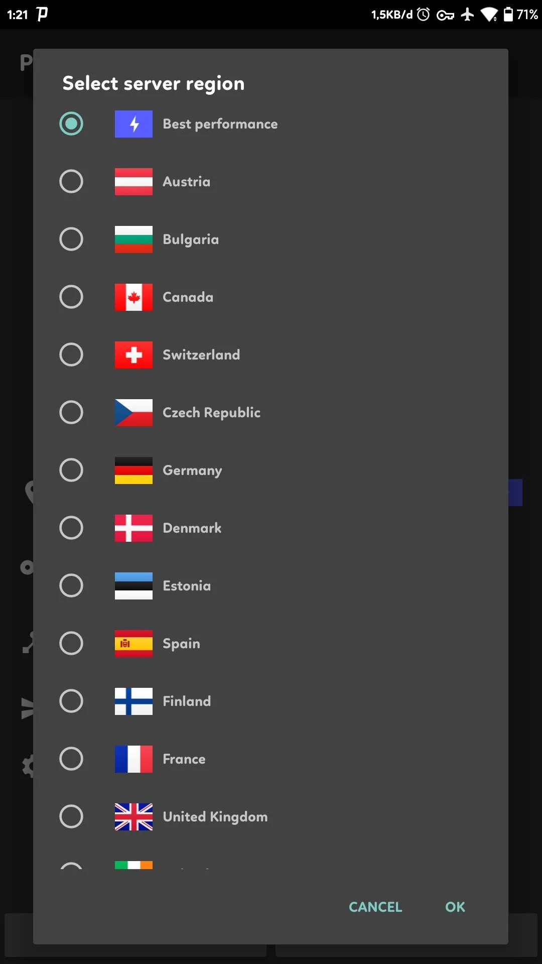 Screenshot_2022-12-13-01-21-06-685_com.psiphon3.subscription.jpg