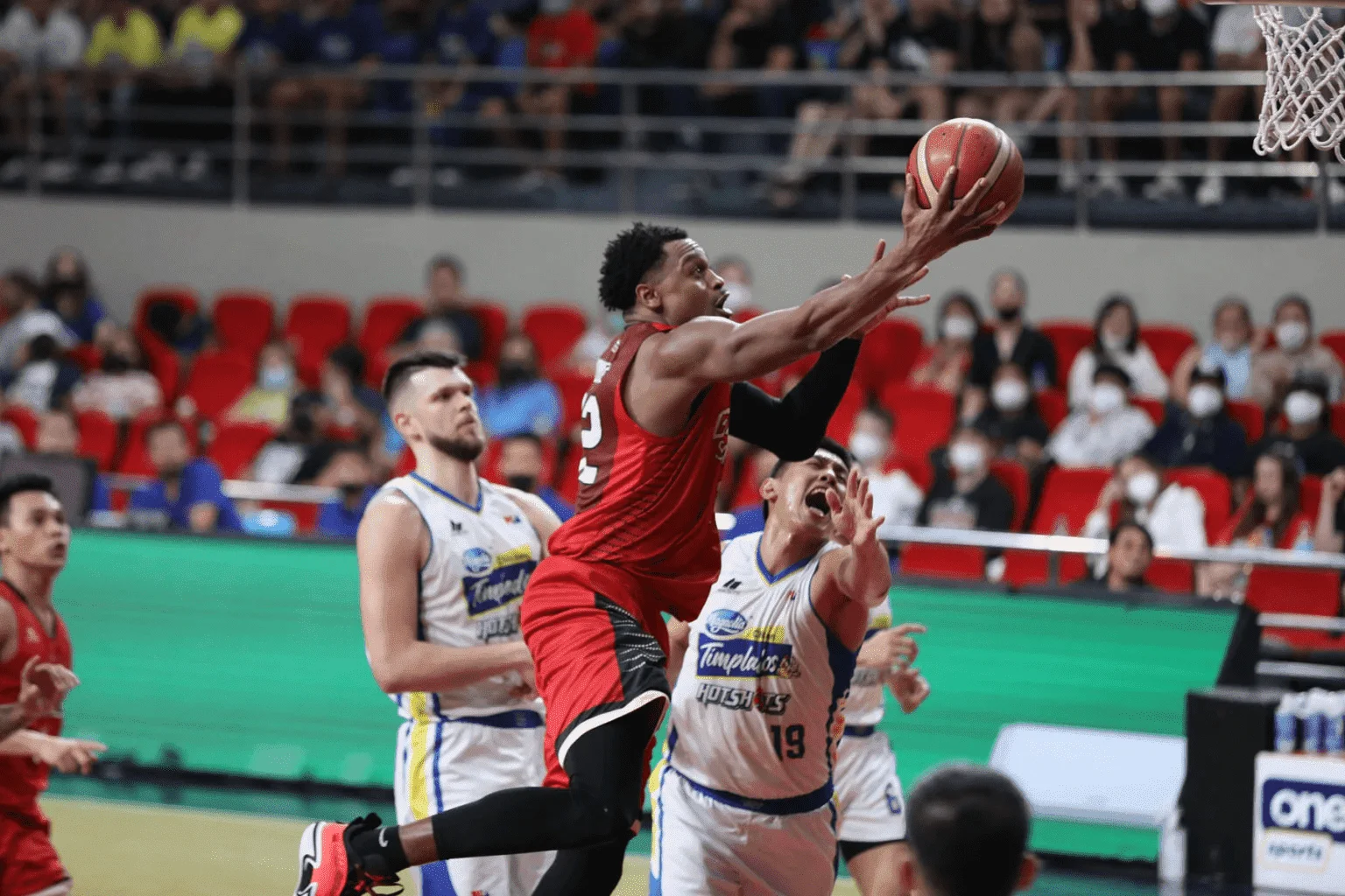 PBA: Justin Brownlee, Ginebra blast Magnolia for 2-1 lead