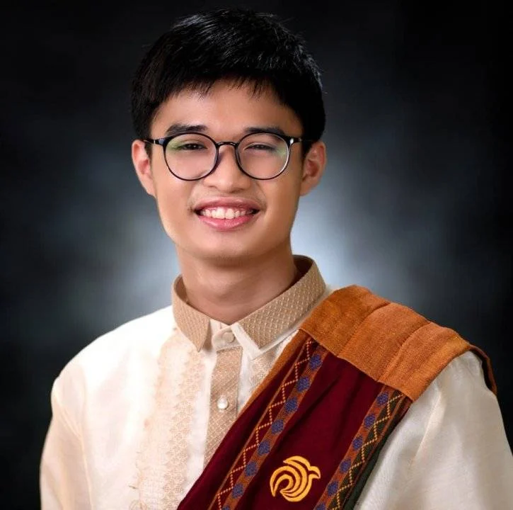 Student who received a full scholarship from Harvard