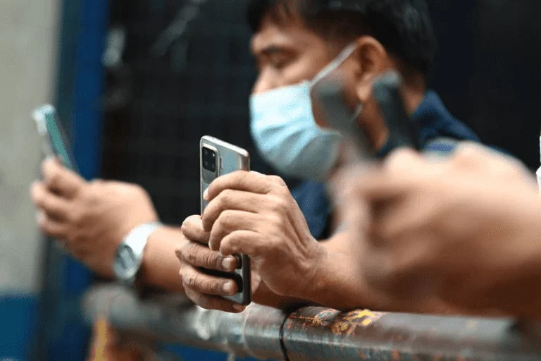 Smart blocks 24,000 mobile numbers used in scams