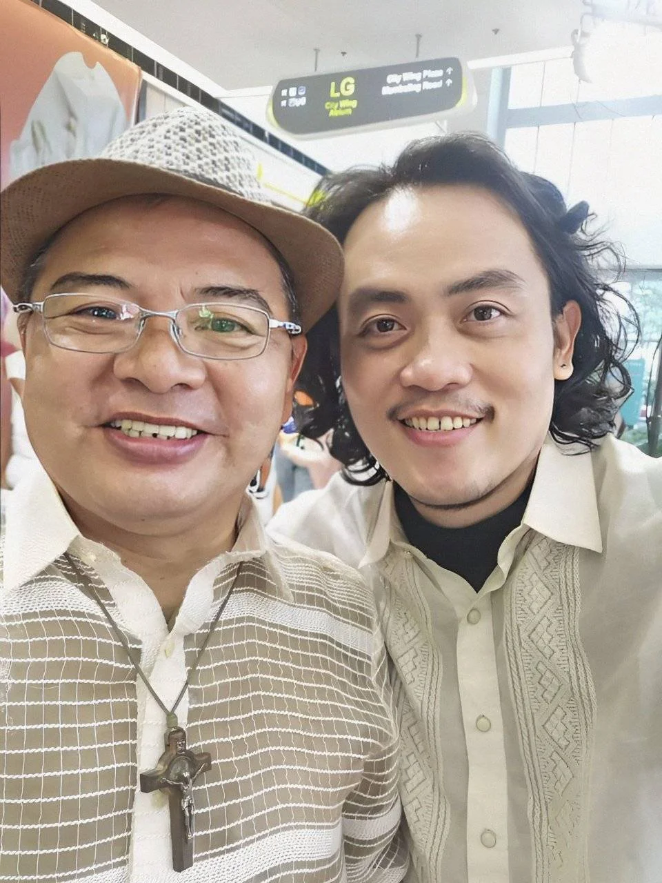 Rod Maceda with ABS CBN Director Marlon Douglas Hofer.webp