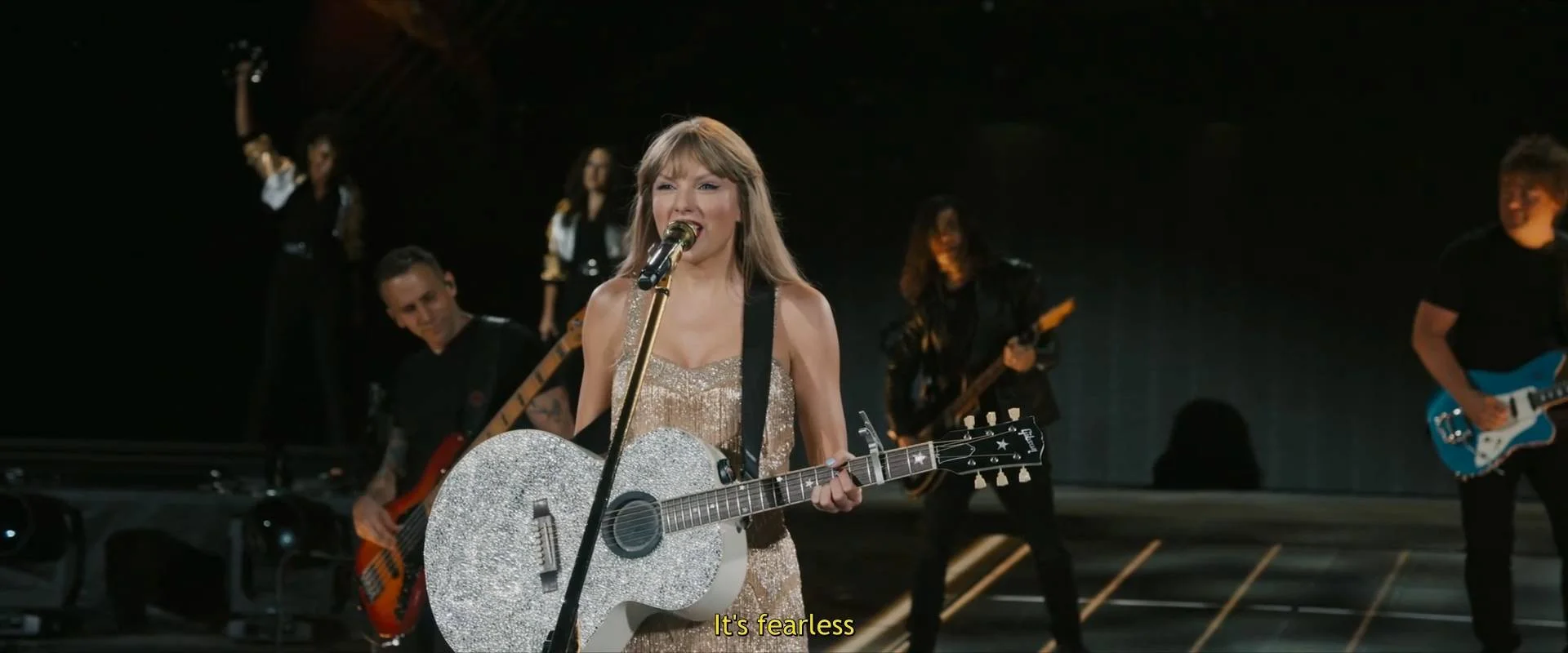Taylor.Swift.The.Eras.Tour.2023.Extended.1080p.AMZN.WEB.AAC.H264-Nowshowing.mp4_20231213_14082...jpg