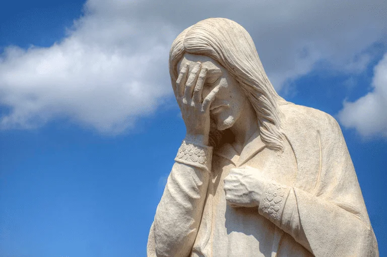 summer-blue-jesus-1174997-768x511.webp