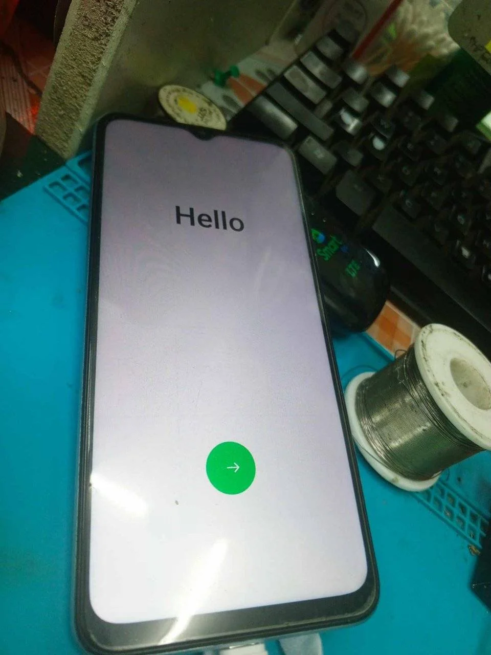 iPhone-13-Pro-Max-White-Screen-Solution-2.webp
