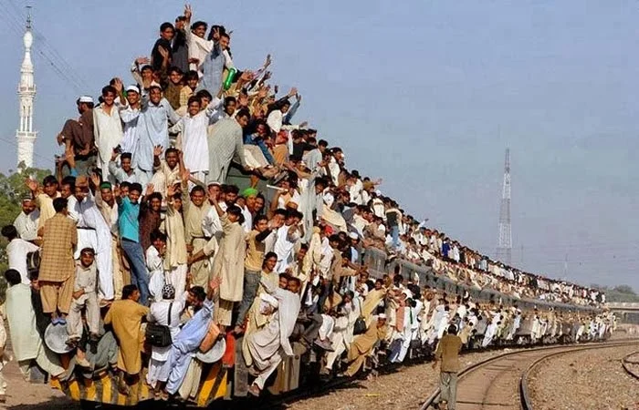 Indian-trains-1.jpg