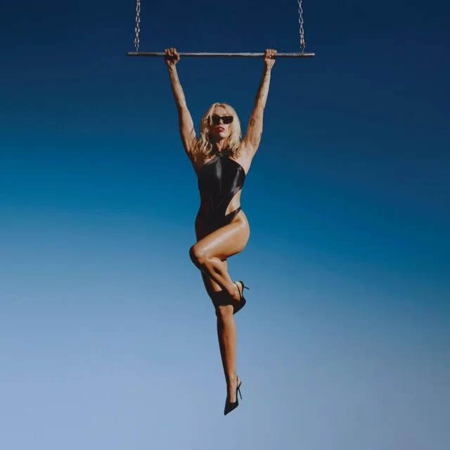 Miley Cyrus - Endless Summer Vacation [Hi-Res Qobuz/iTunes Plus]